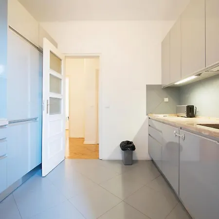 Lisboa: Cabo Apartment *
